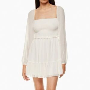 Elegant White Aritzia Wilfred Long Sleeve Dress